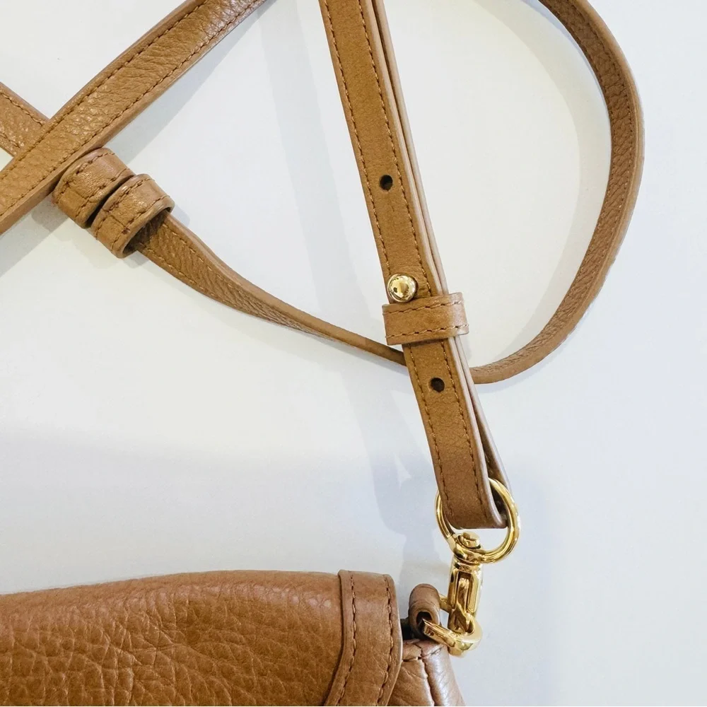 Tory Burch Amanda Mini Crossbody Bag in tan_11